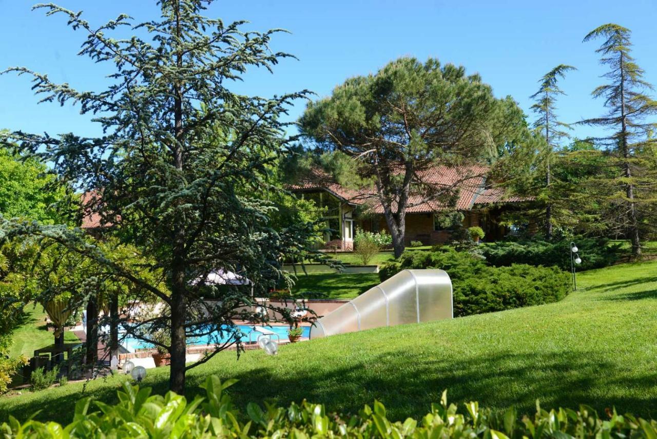 Tenuta Degli Angeli Rossi Asti Bagian luar foto