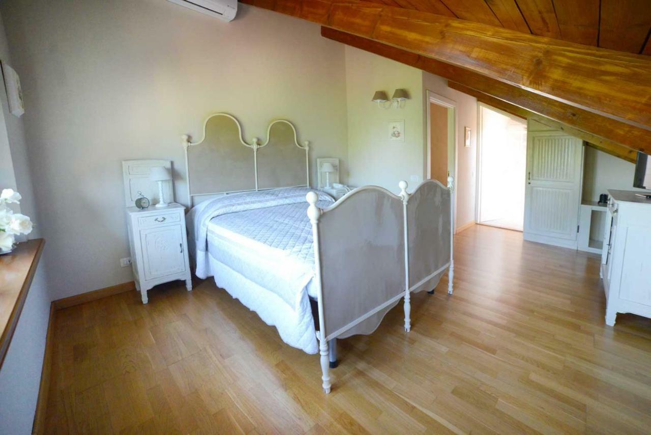 Tenuta Degli Angeli Rossi Asti Bagian luar foto